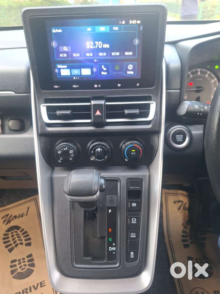 Toyota Innova Hycross 2.0 Gx 7 Str, 2025, Petrol