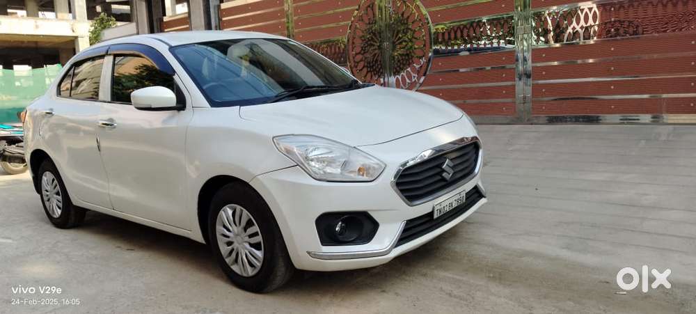Maruti Suzuki Dzire Vdi Amt, 2017, Diesel