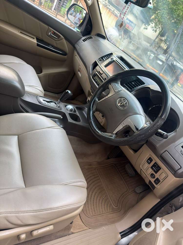 Toyota Fortuner 3.0 4x2 Automatic, 2012, Diesel