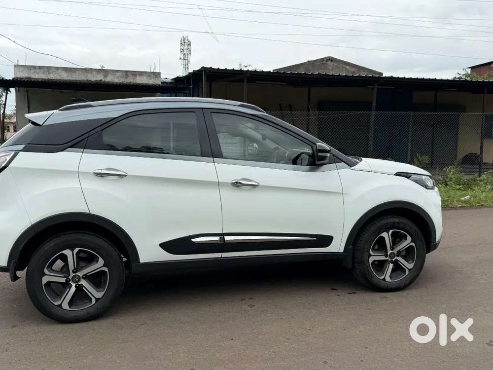 Tata Nexon Diesel Showroom Maintained 2022 [ November 2022]