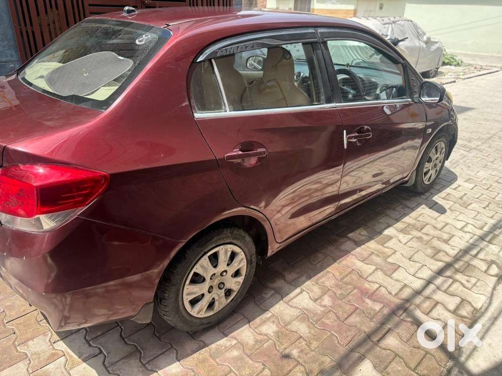 Honda Amaze 2013 Petrol Well Maintained