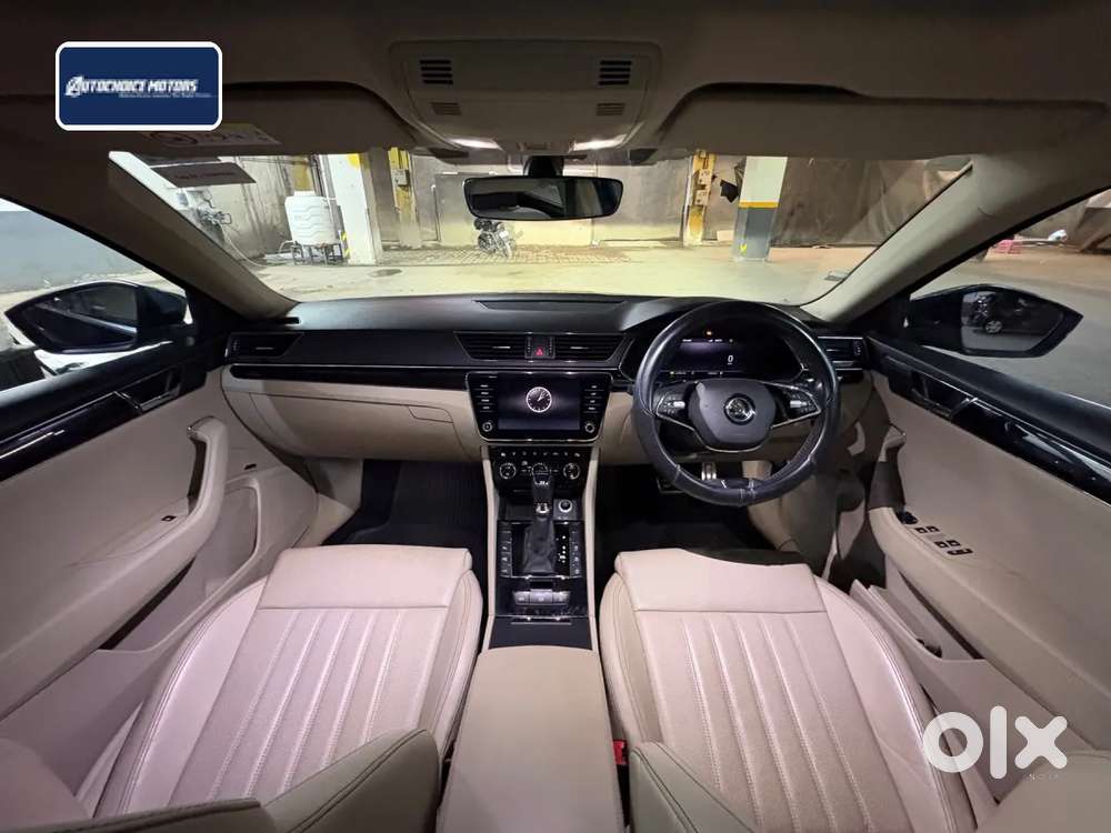 Skoda Superb 2.0 L&k Tsi At, 2023, Petrol
