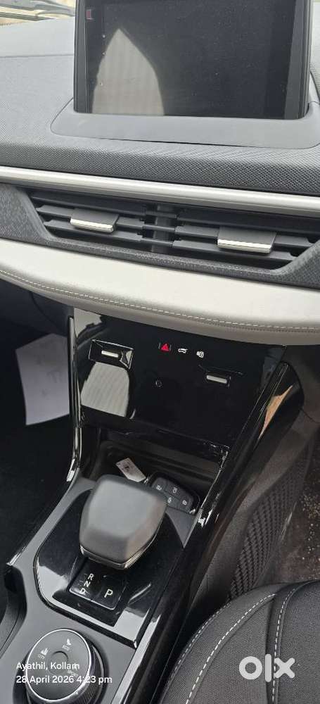 Tata Nexon Creative Plus 1.2 Revotron Petrol 7dca, 2024, Petrol