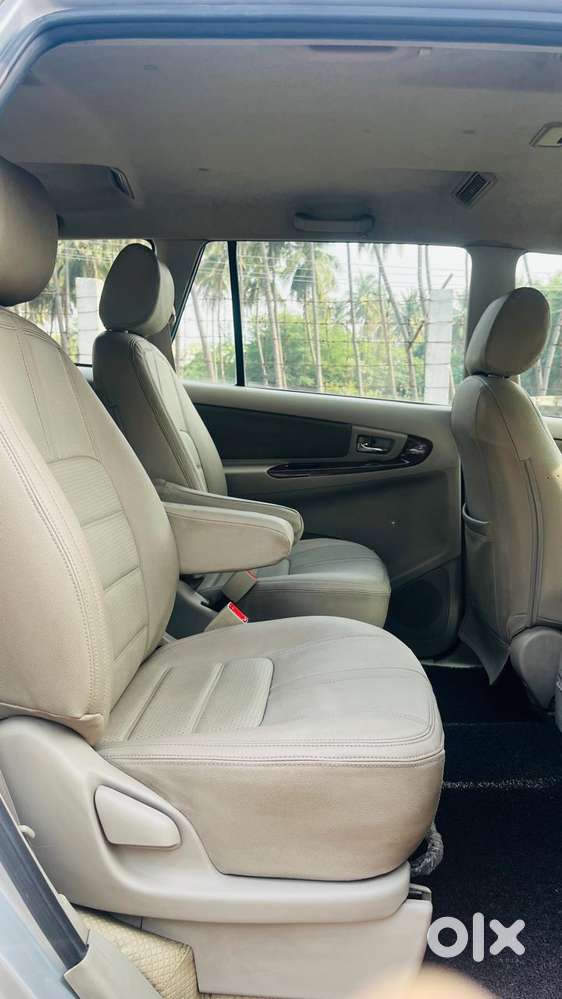 Toyota Innova 2.5 V 7 Str, 2013, Diesel