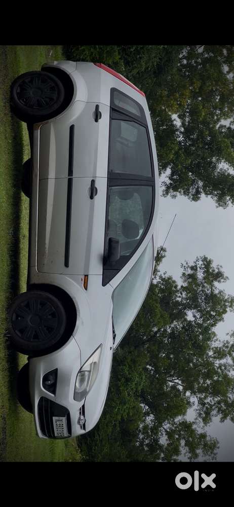 Ford Figo Petrol 2011