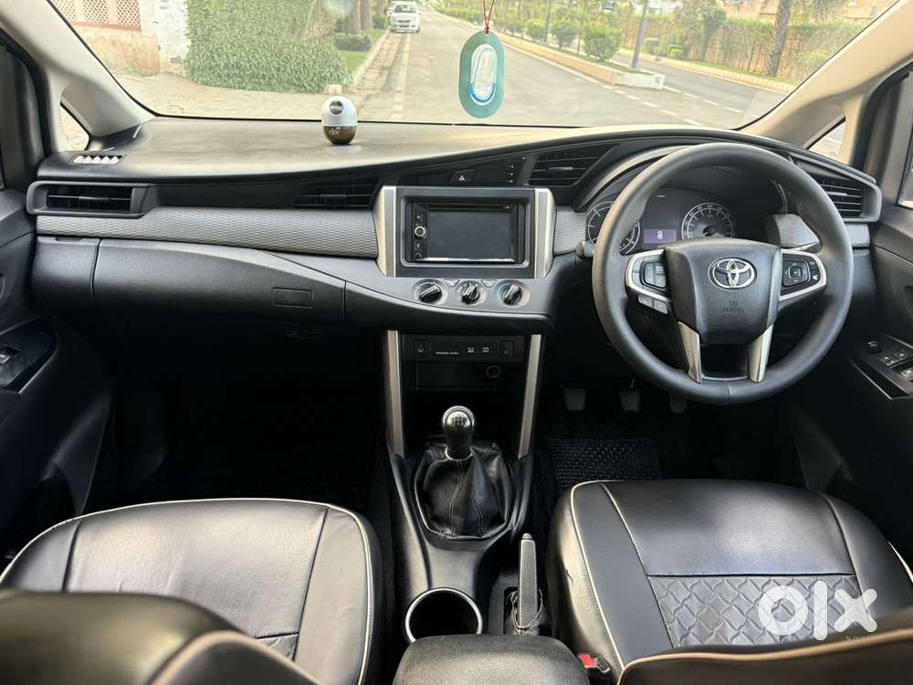 Toyota Innova Crysta 2.4 Gx Mt, 2016, Diesel