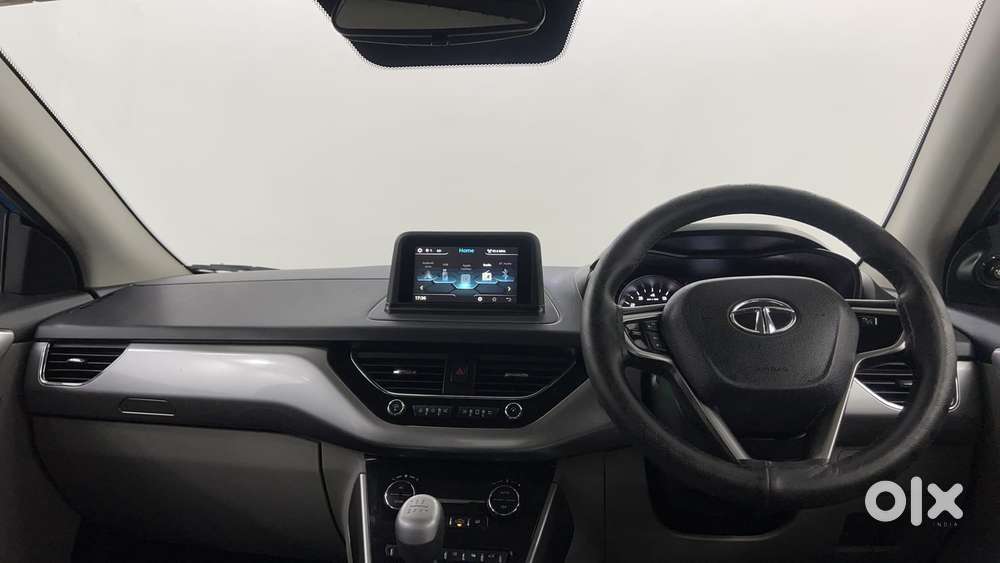 Tata Nexon 1.2 Revotron Xz Plus Dual Tone, 2017, Petrol