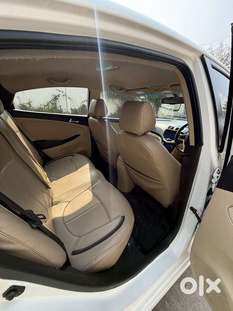 Hyundai Verna Fluidic 1.6 Vtvt Sx, 2014, Petrol