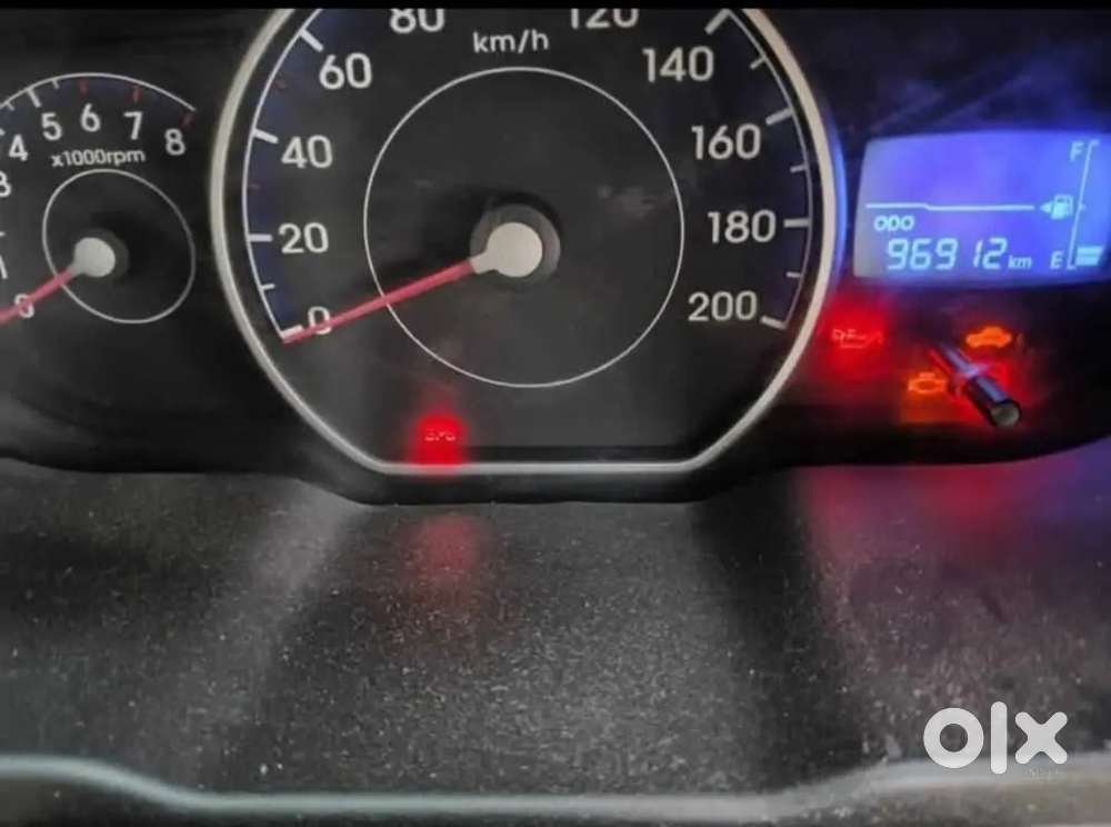 Hyundai I10 2011 Petrol 98000 Km Driven