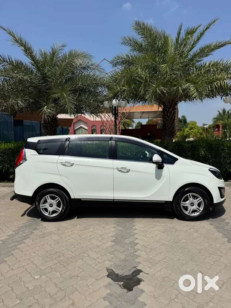 Mahindra Marazzo M6 8str, 2020, Diesel