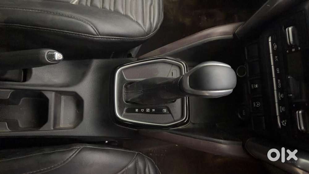 Maruti Suzuki Grand Vitara 1.5 Zeta Smart Hybrid At, 2022, Petrol