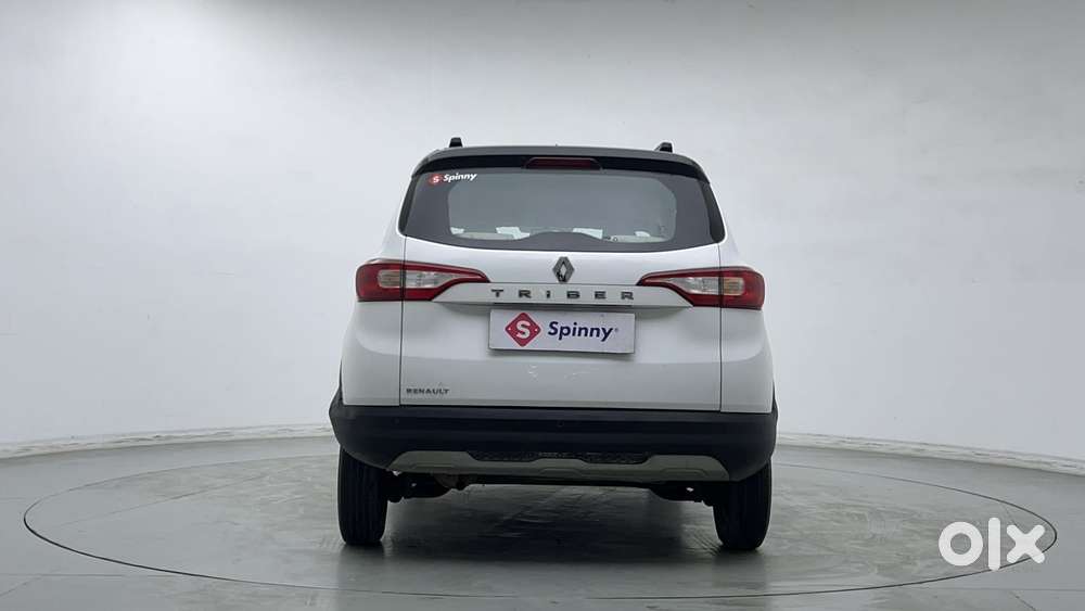 Renault Triber Rxt, 2023, Petrol