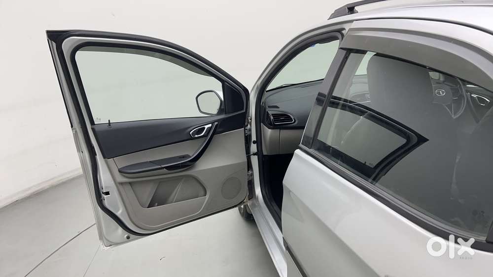 Tata Tiago Xz, 2018, Petrol