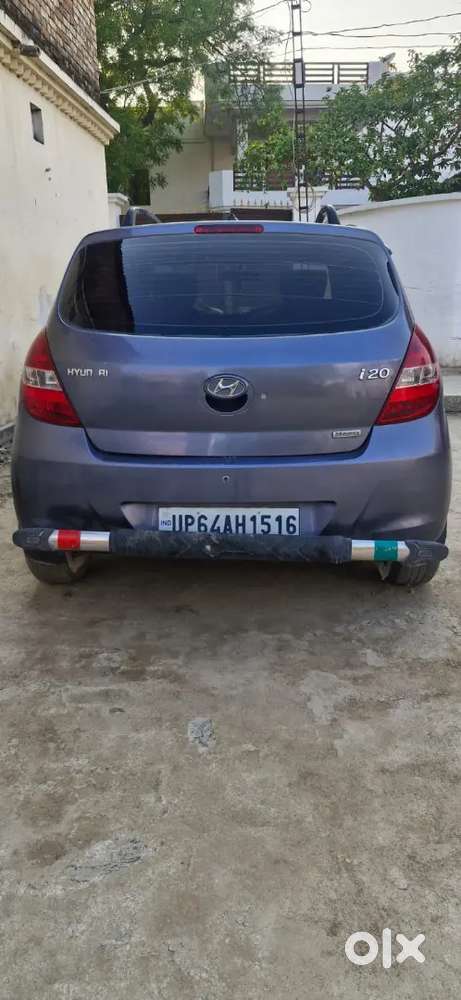 Main Apna Kar Bech Raha Hun Humko Dusra Kal Lena Hai