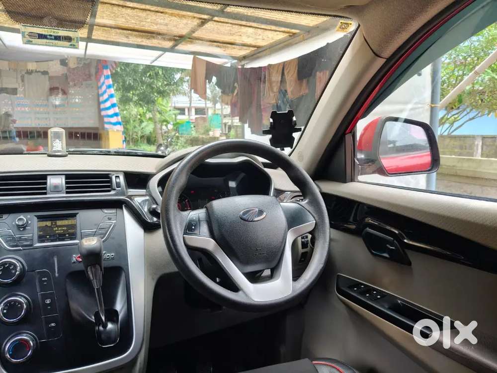 Mahindra Kuv100 Yellow Borad