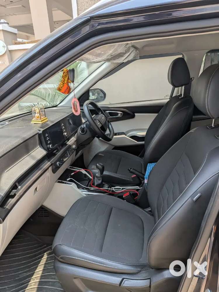 Kia Carens Clavis 2025 Petrol 11000 Km Driven