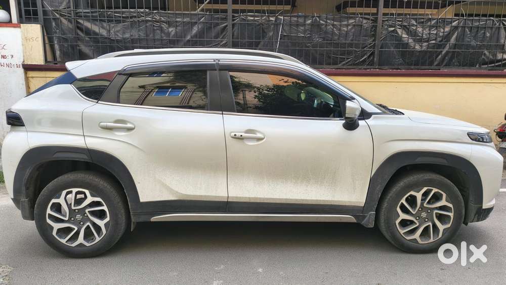 Maruti Suzuki Fronx Alpha 1.0l Turbo 6 At, 2025, Petrol