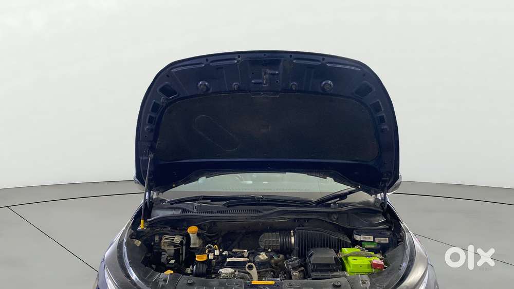 Tata Altroz 1.2 Xza Plus, 2022, Petrol