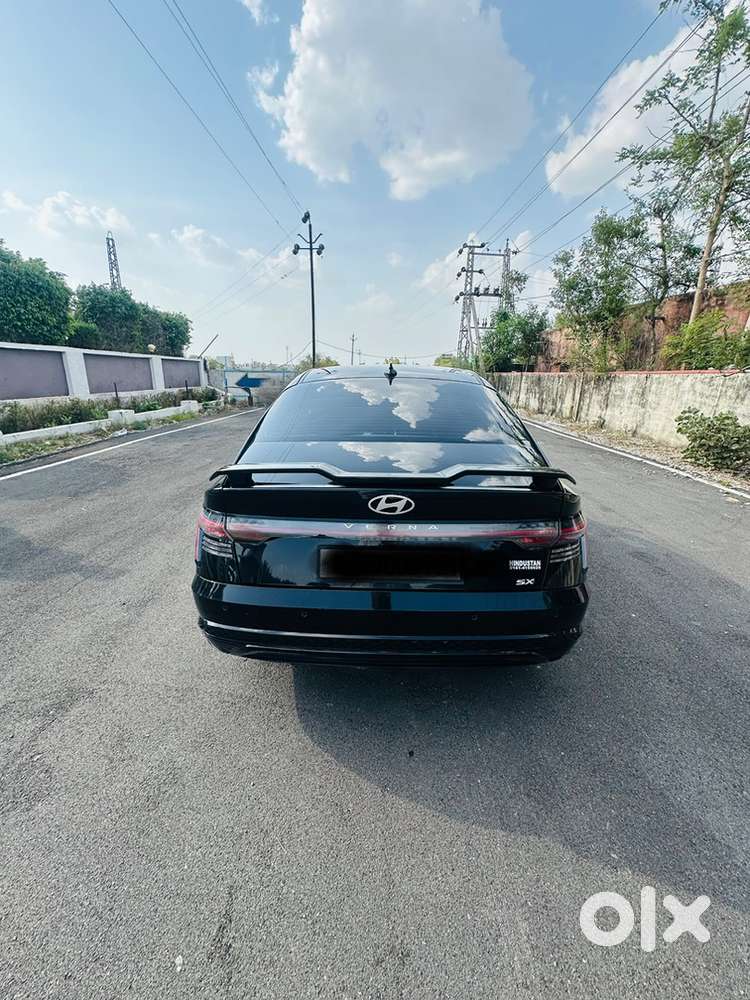 Hyundai Verna 2025 23000 Km Driven