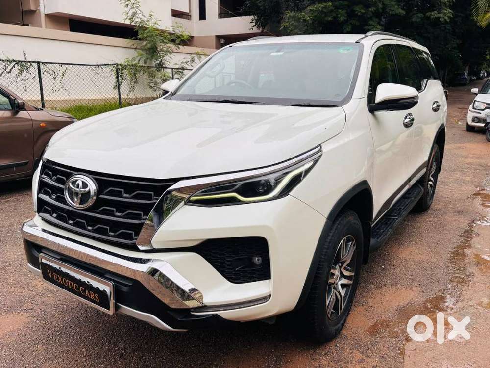 Toyota Fortuner 4x2 At 2.8 Diesel, 2022, Diesel
