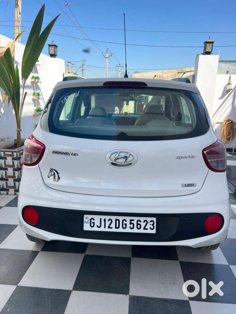 Hyundai Grand I10 2018 Diesel Well Maintained Insurance Over