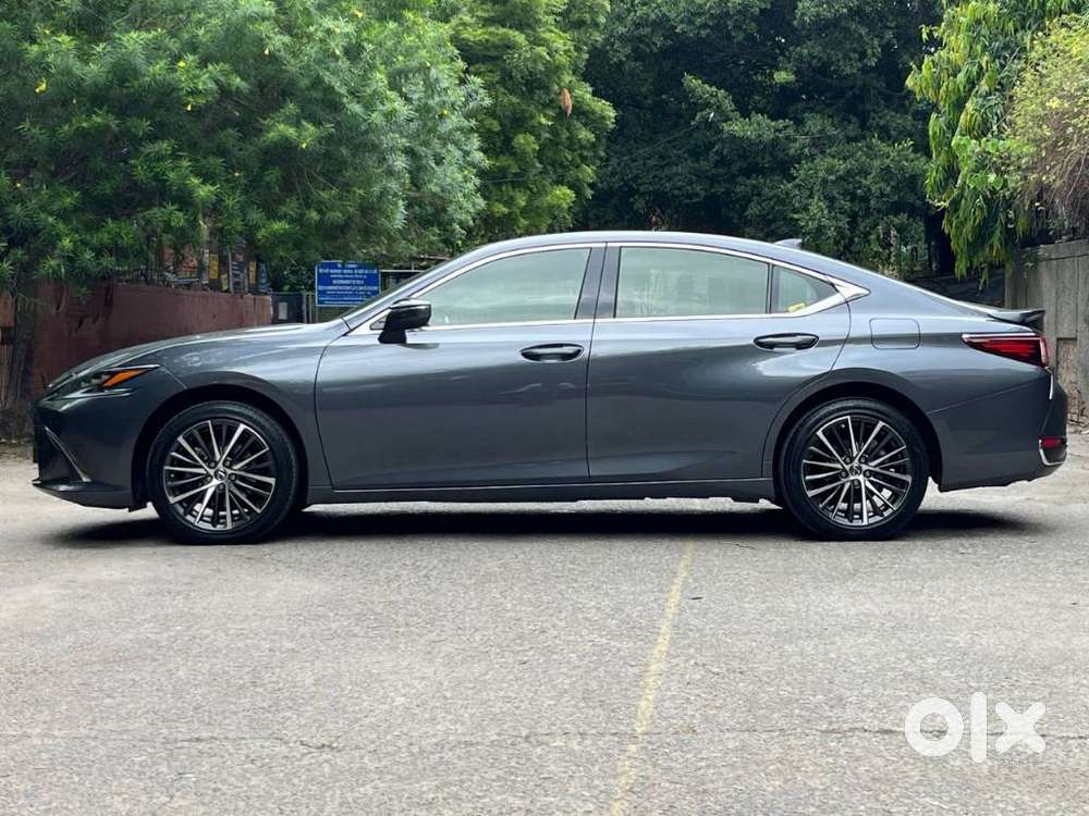 Lexus Es 300h Luxury, 2024, Petrol