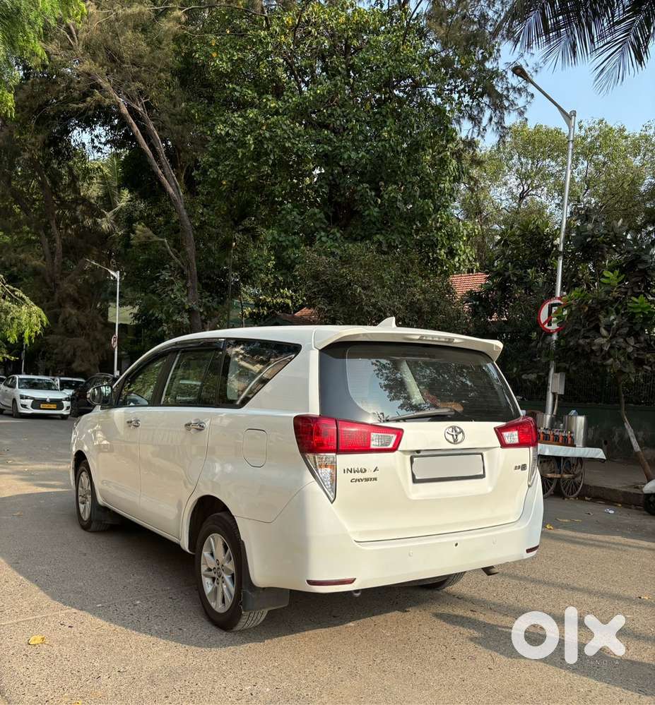 Toyota Innova Crysta