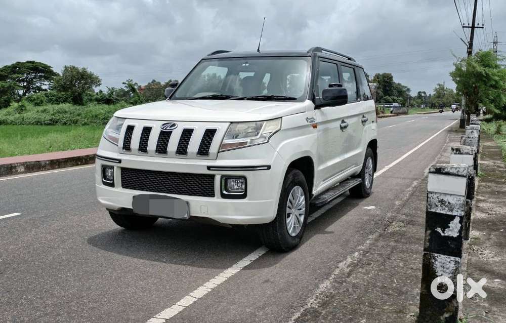 Mahindra Tuv 300 T8 Amt (automatic), 2016, Diesel