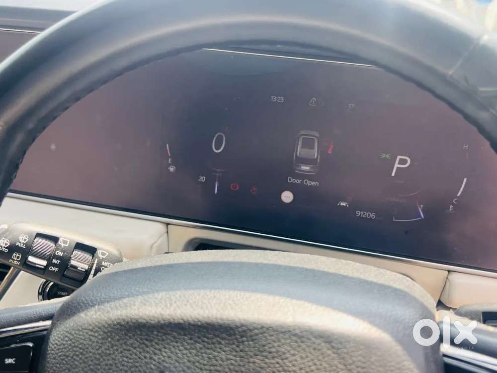 Mahindra Xuv700 2.2 Ax 7 Diesel At Luxury Pack Str, 2024, Diesel