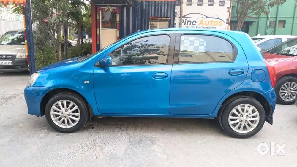 Toyota Etios 1.5 V, 2012, Petrol
