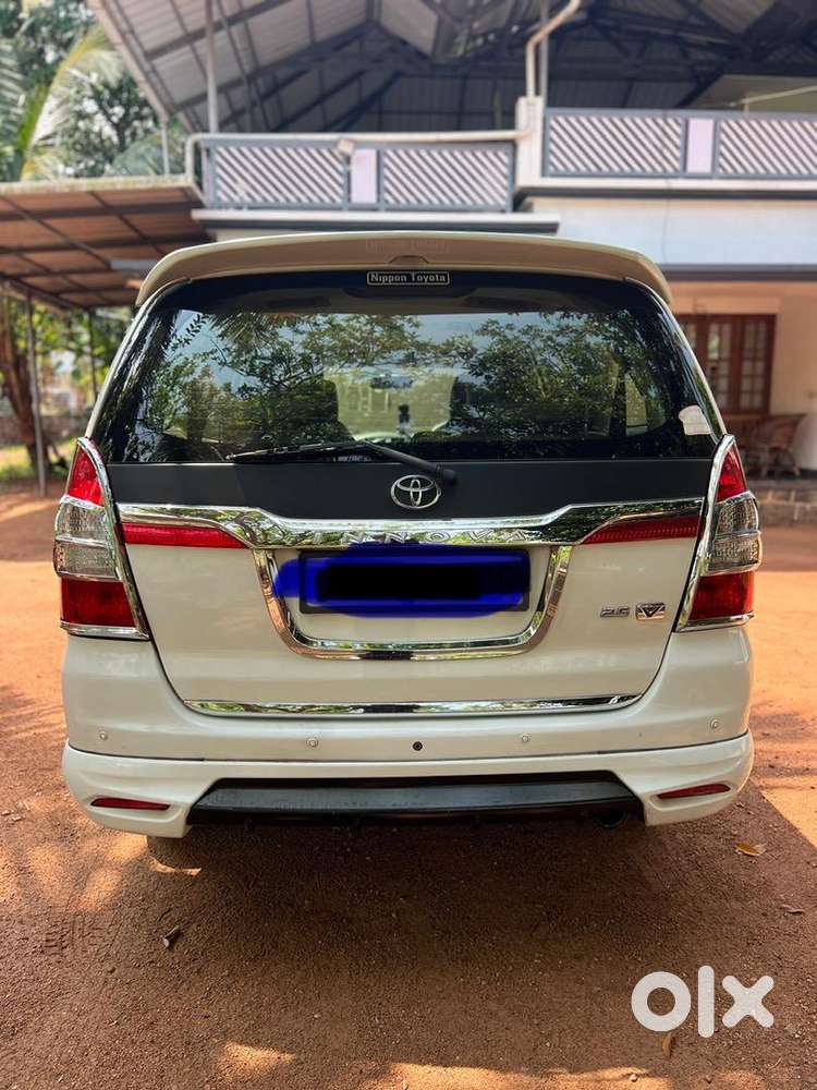 Toyota Innova 2015 Diesel Well Maintained