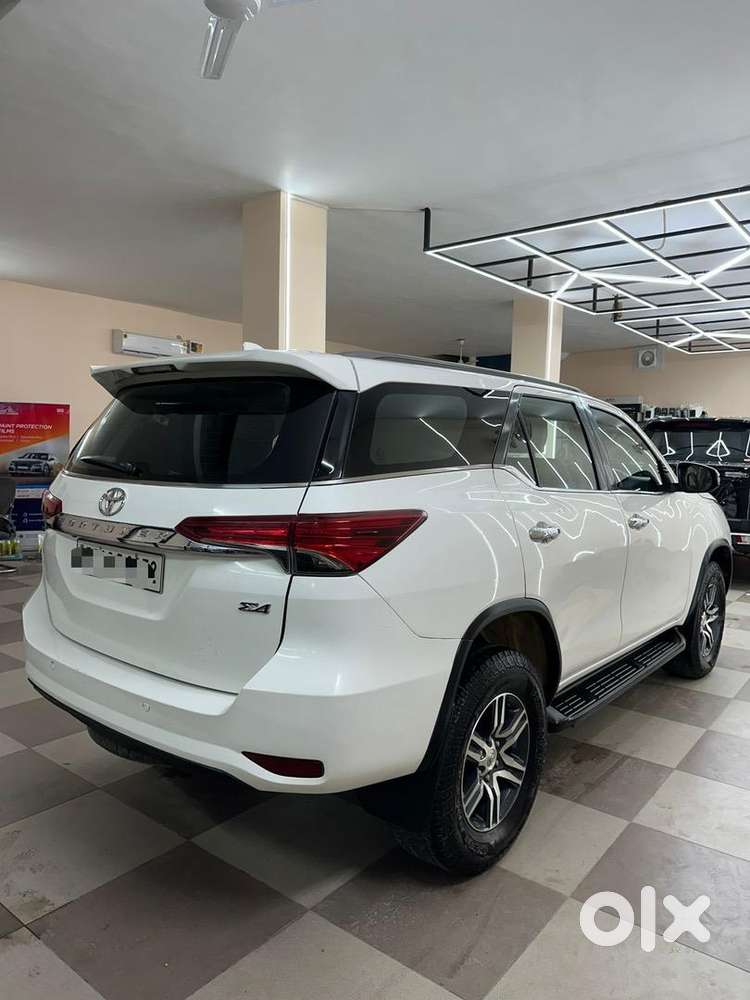Toyota Fortuner 2018 Diesel 140000 Km Driven Pb Vip No