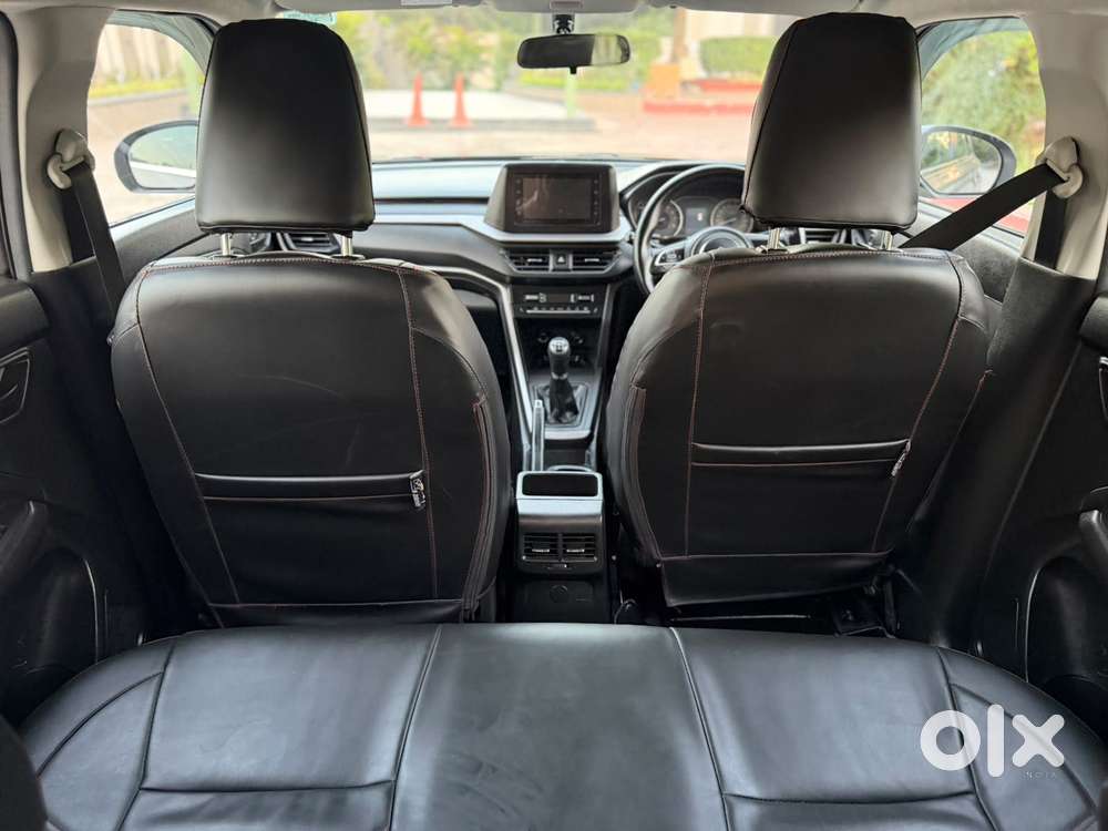 Maruti Suzuki Brezza 1.5 Vxi Smart Hybrid, 2022, Petrol
