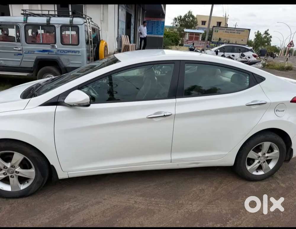 Hyundai New Elantra 2013