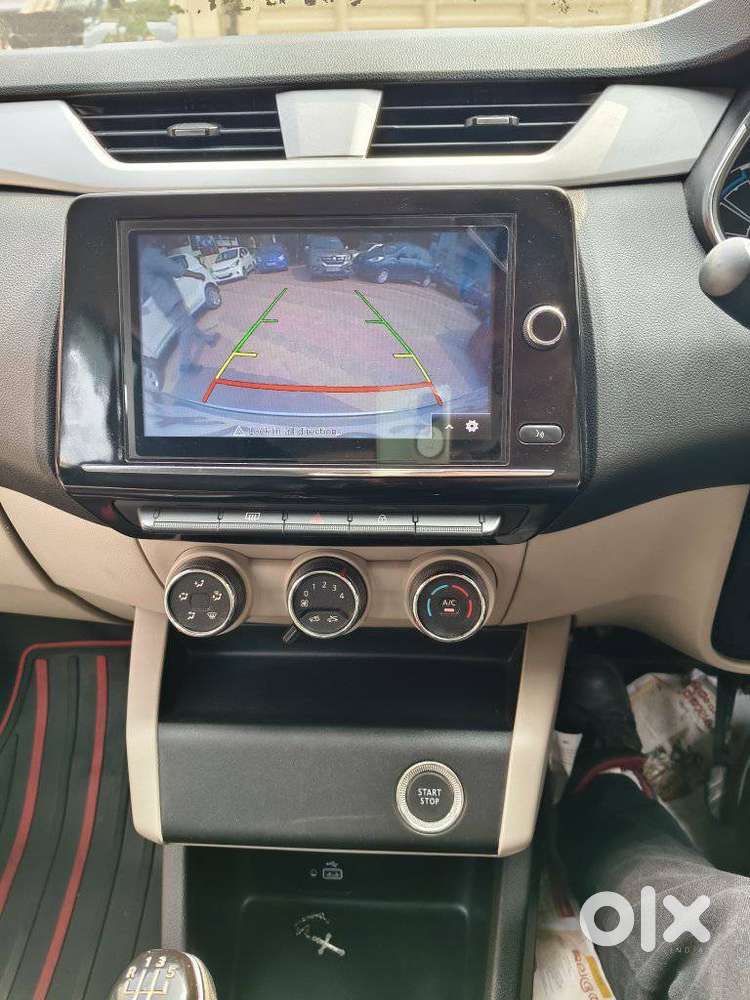 Renault Triber Rxz, 2021, Petrol