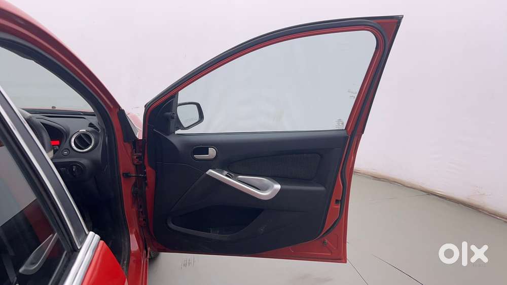 Ford Figo Petrol Zxi, 2015, Petrol
