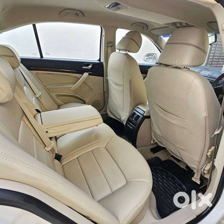 Skoda Laura 1.8 Tsi Ambition, 2013, Petrol