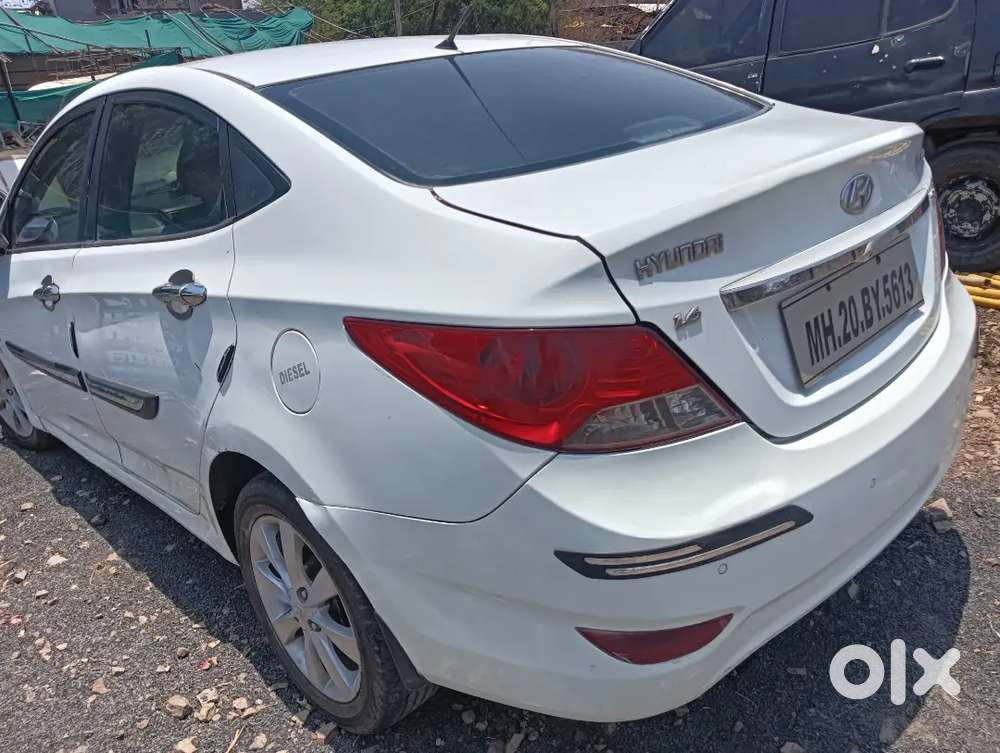 Hyundai Verna 2011
