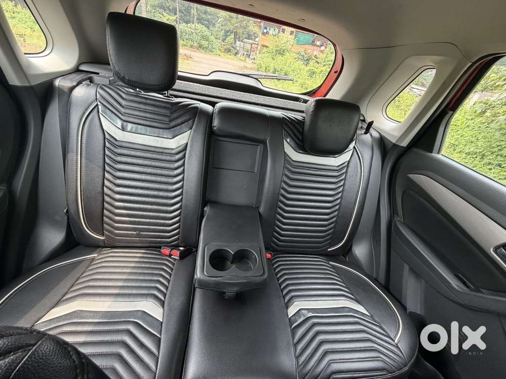 Maruti Suzuki Brezza Zdi+ Dual Tone, 2016, Diesel