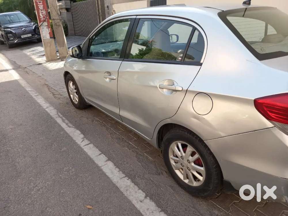 Honda Amaze 2013 Diesel Well Maintained