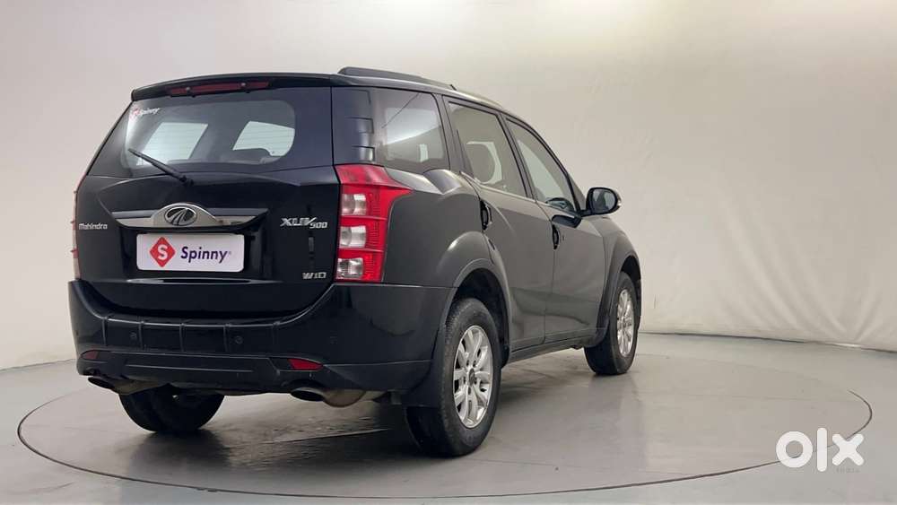 Mahindra XUV500 2.2 W10, 2015, Diesel