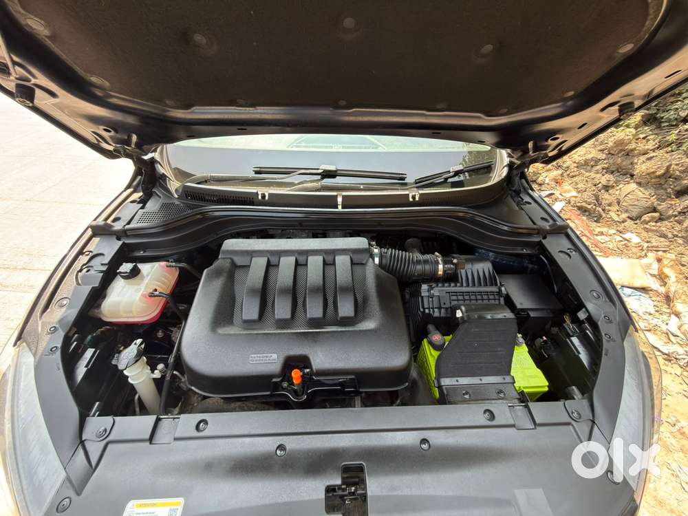 Mahindra Xuv700 Ax7 Awd, 2022, Petrol