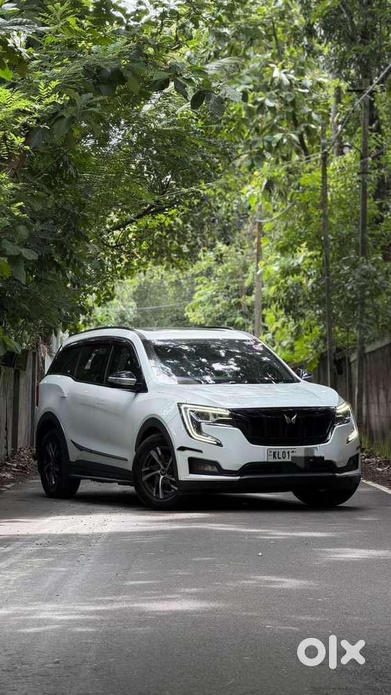 Mahindra Xuv700 2.0 Ax 5 Petrol At Str, 2022, Petrol