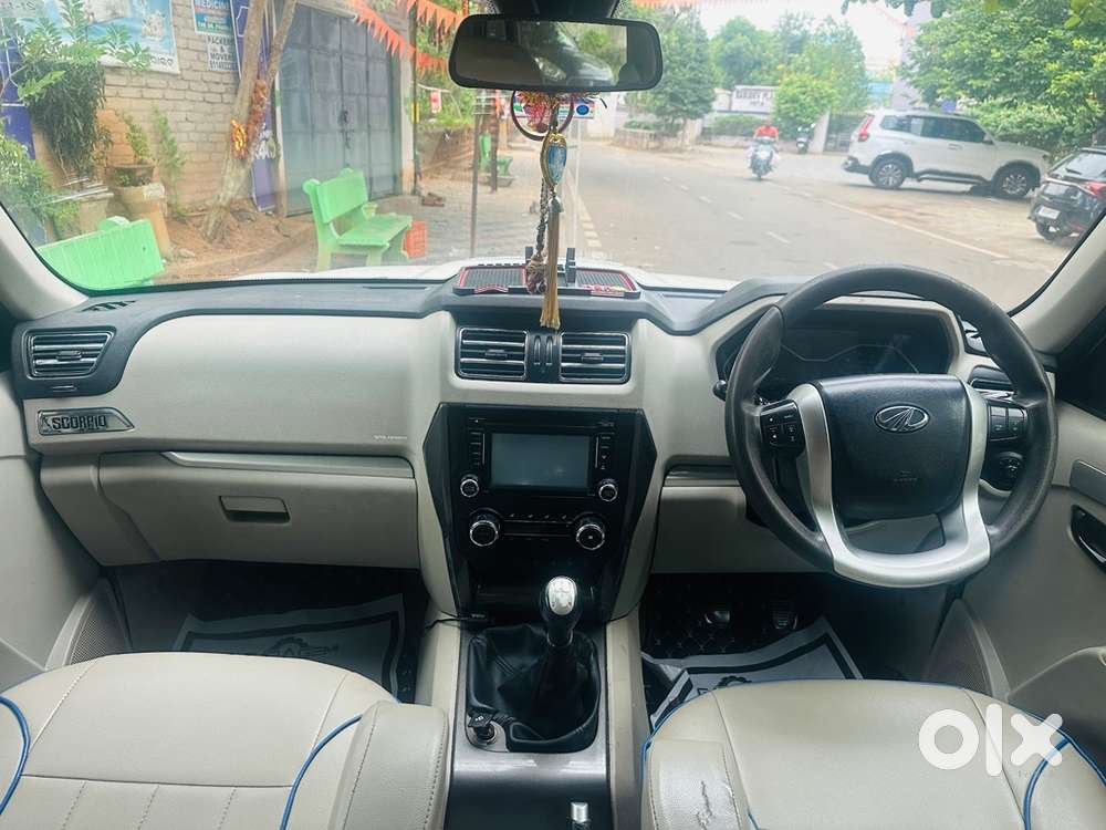 Mahindra Scorpio S10 Diesel 2015