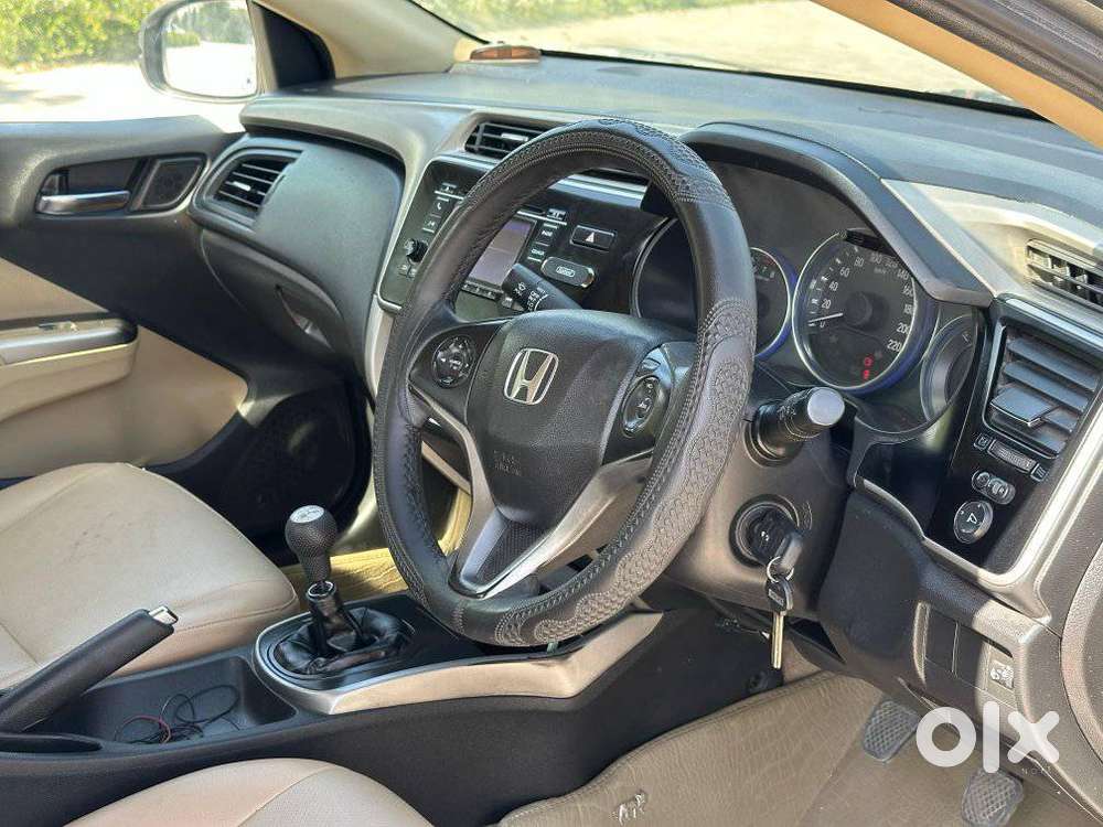 Honda City 1.5 V 4th Gen I-vtec Mt, 2016, Petrol