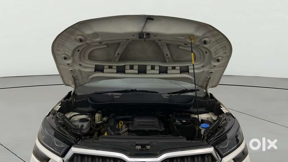 Skoda Kushaq Style 1.0l Tsi At, 2022, Petrol