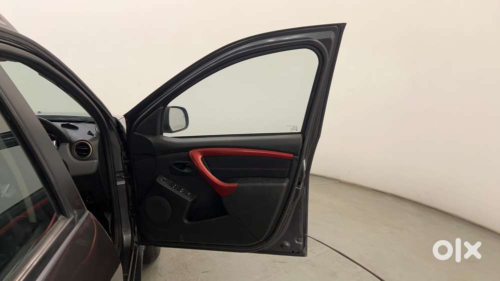 Renault Duster Petrol Rxs Cvt, 2017, Petrol