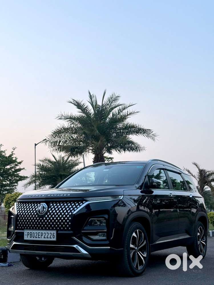 Mg Hector Plus Sharp Pro Blackstorm 1.5 Turbo Petrol Cvt 7 Str, 2023..