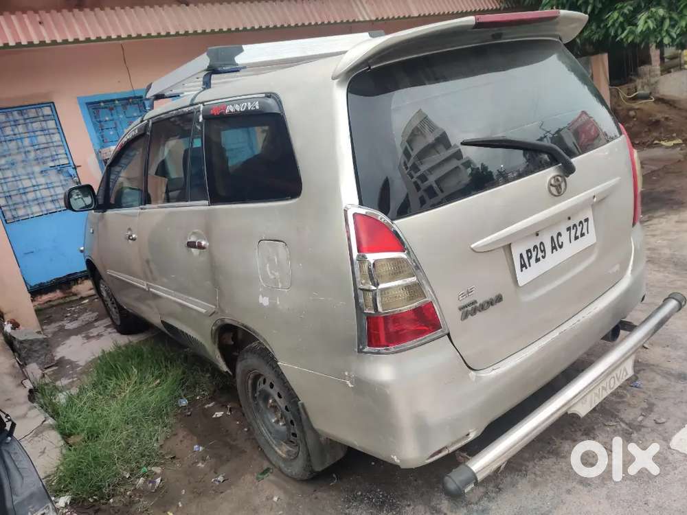 Toyota Innova Hycross 2.0 2008