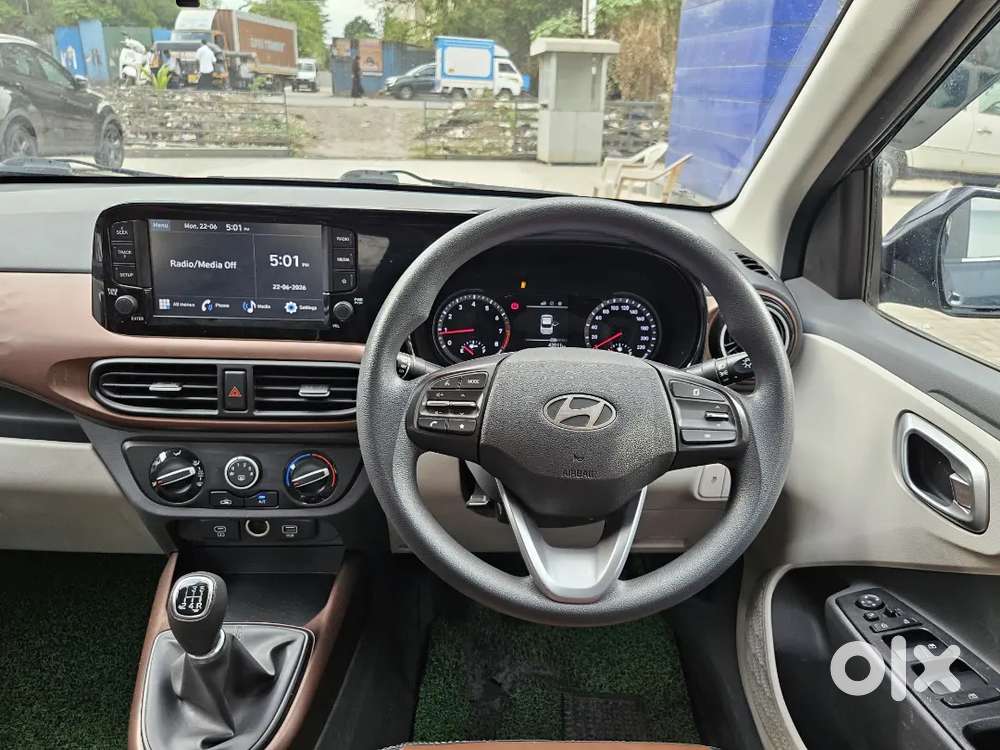 Hyundai Aura 2023 Cng & Hybrids Well Maintained